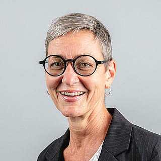 Daisy Bucher, Sitzungsleitung Daisy Bucher, Sitzungsleitung